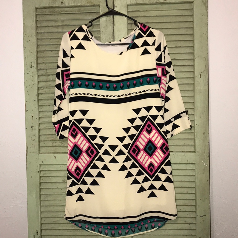 Cute Aztec print long sleeve - 3/4 sleeve dress